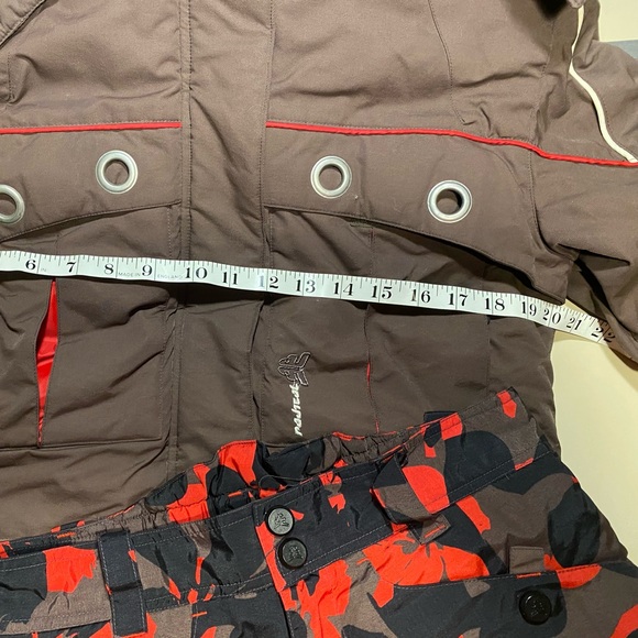 Snow suit with belt - Picture 7 of 9